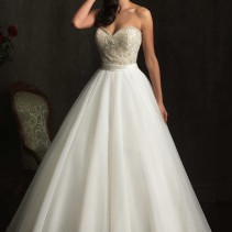 ball-gown-skrit-sleeveless-sweetheart-neck-net-tulle-embellished-embroidery-swarovski-crystals-romantic-wedding-dress